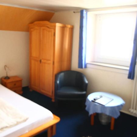 Moselromantik-Hotel Zum Loewen Ediger-Eller Habitación foto